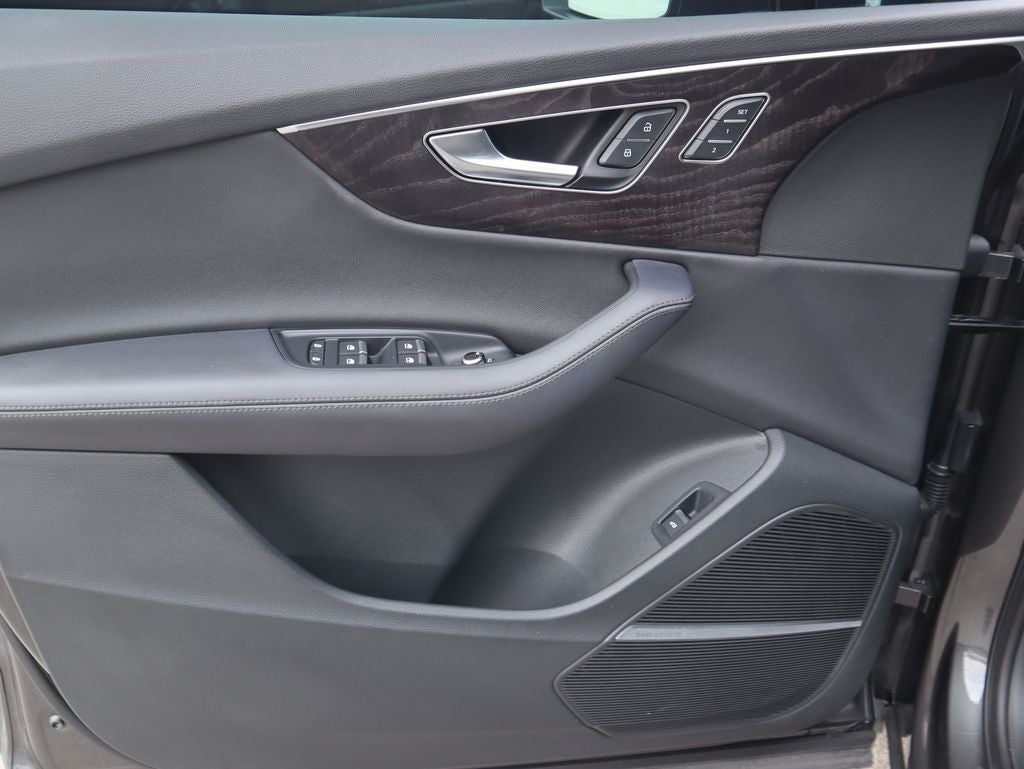 2024 Audi Q7 45 Premium Plus quattro