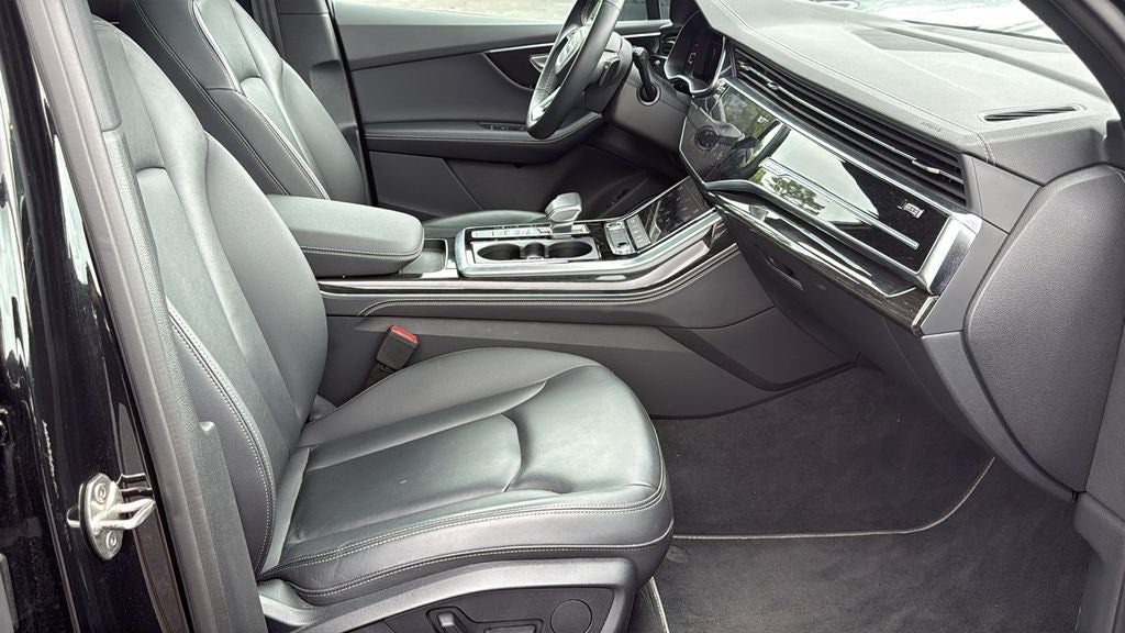 2025 Audi Q7 55 Premium Plus quattro