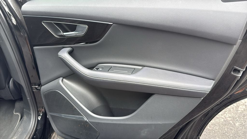 2025 Audi Q7 55 Premium Plus quattro