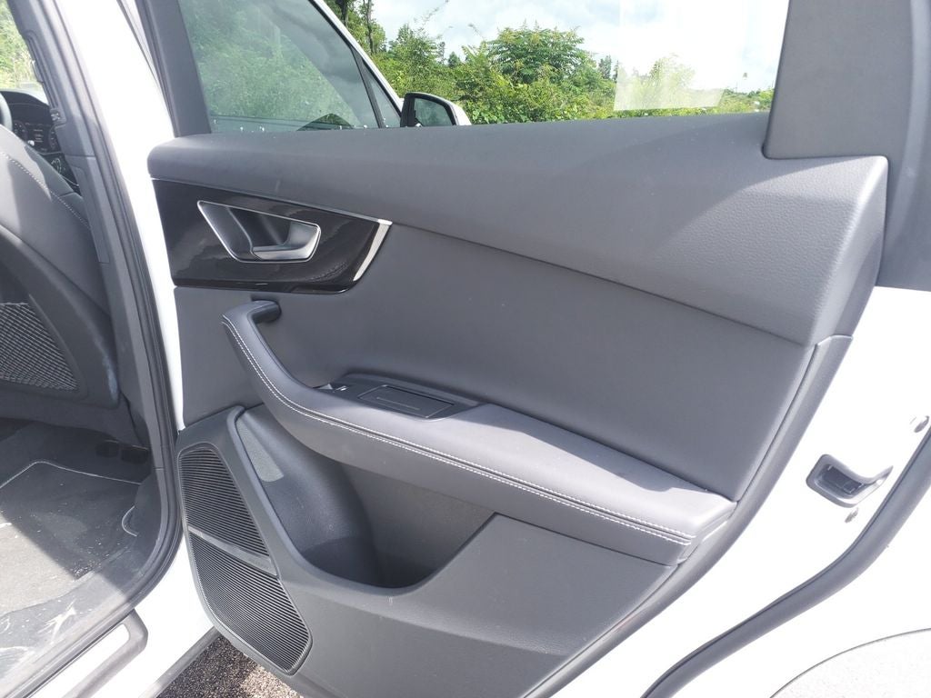 2025 Audi Q7 55 Premium Plus quattro