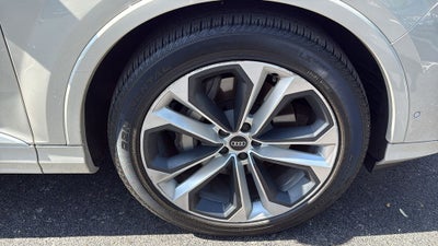 2021 Audi Q7 55 Prestige quattro