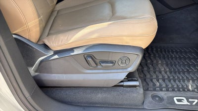 2021 Audi Q7 55 Prestige quattro