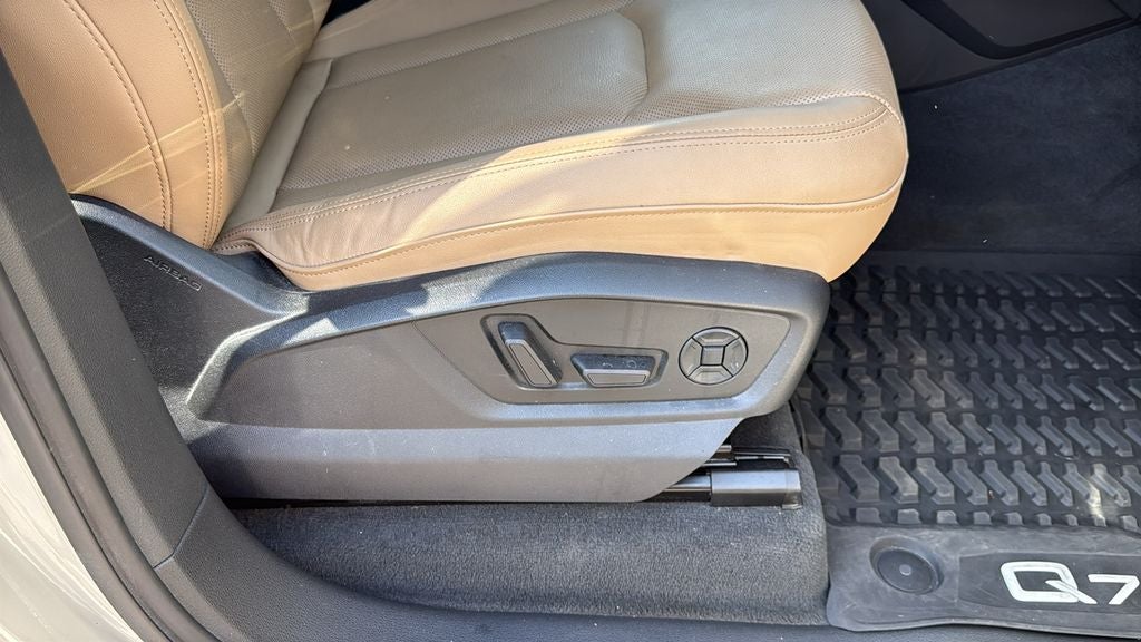 2021 Audi Q7 55 Prestige quattro