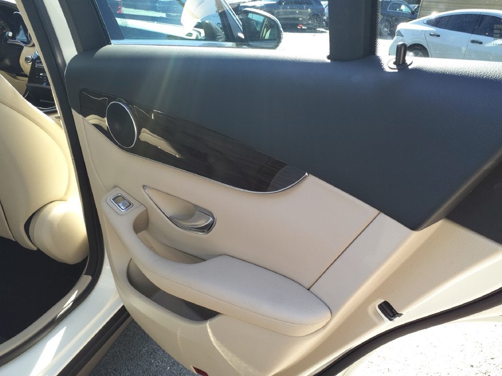 2019 Mercedes-Benz GLC GLC 300