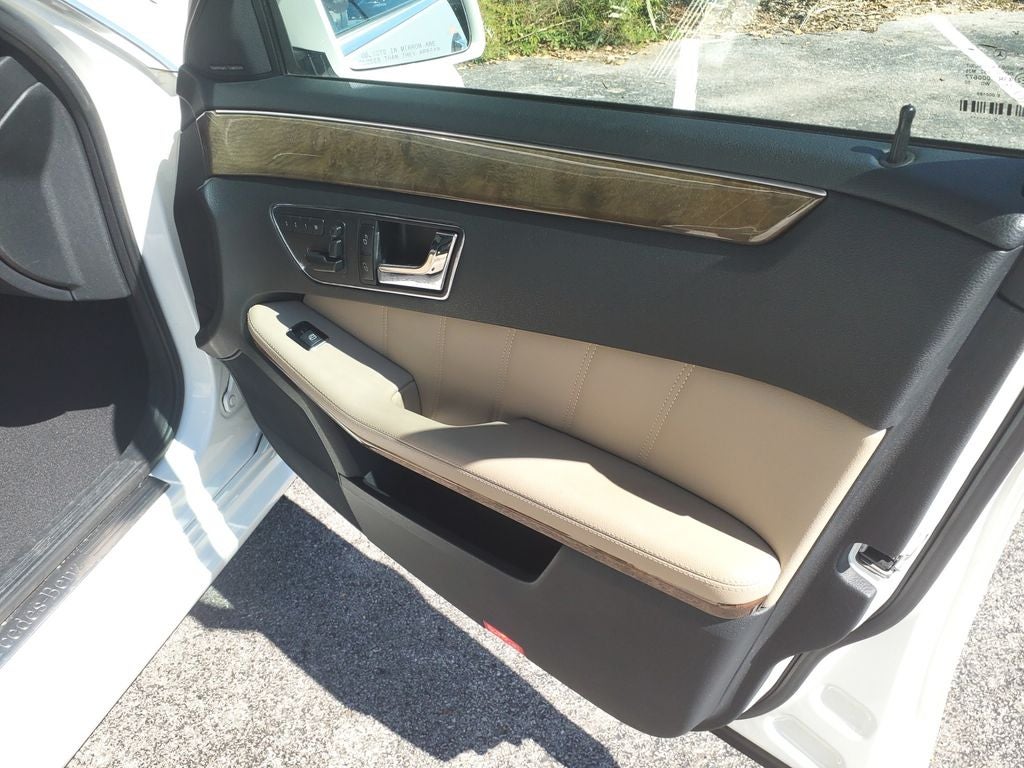 2011 Mercedes-Benz E-Class E 550 SPORT