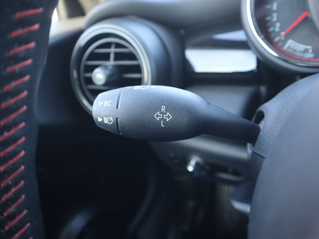 2020 MINI John Cooper Works Iconic