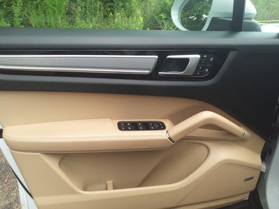 2023 Porsche Cayenne Base