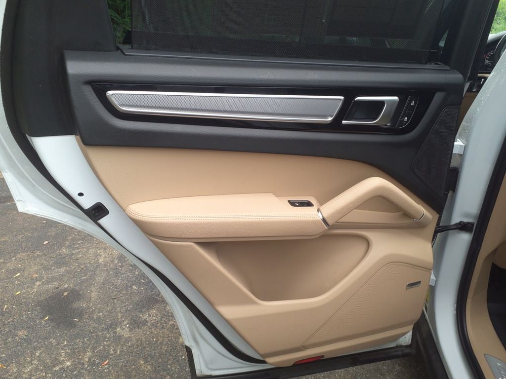2023 Porsche Cayenne Base