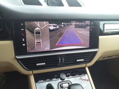 2023 Porsche Cayenne Base
