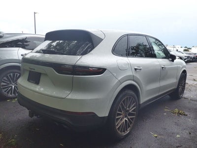 2023 Porsche Cayenne Base