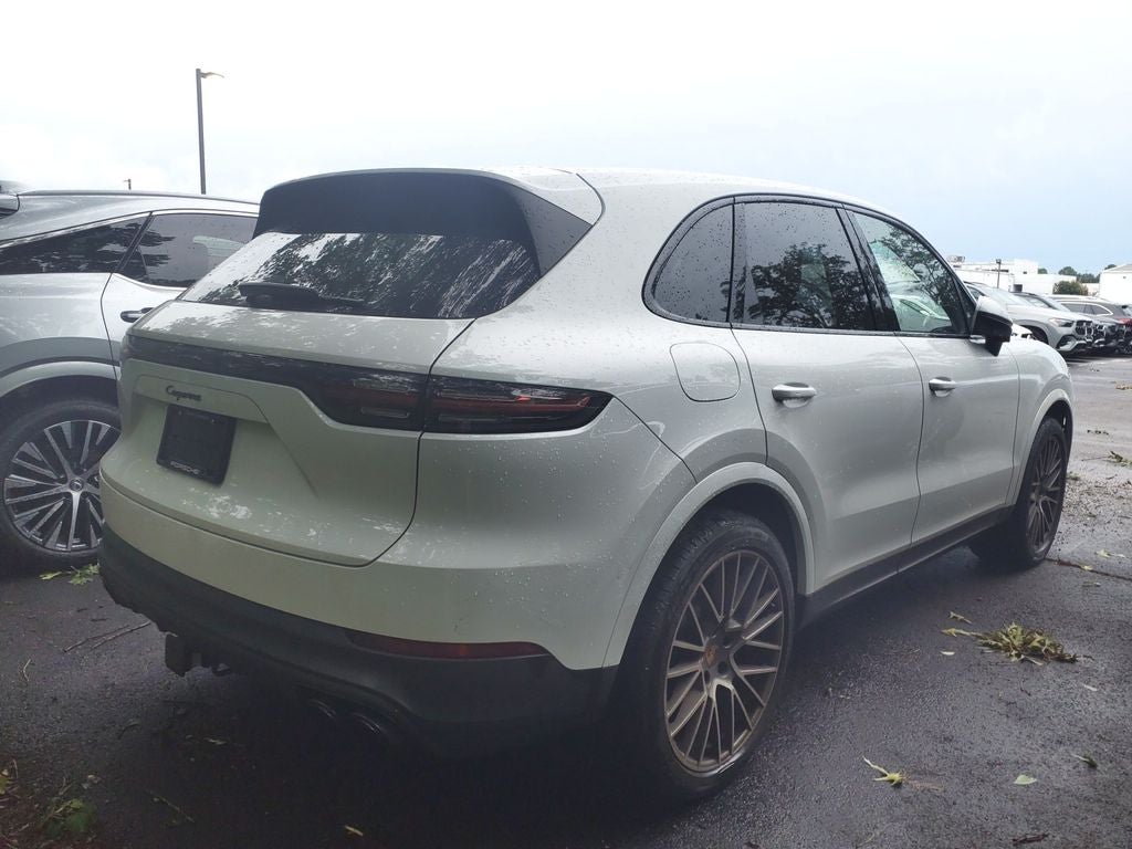 2023 Porsche Cayenne Base