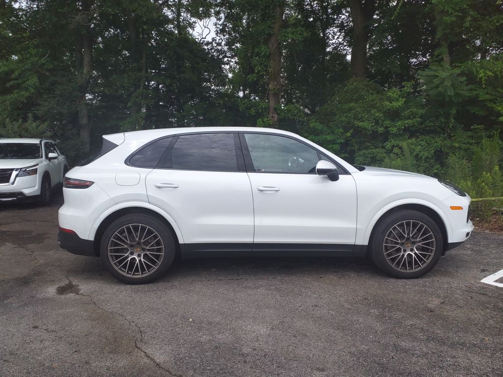 2023 Porsche Cayenne Base