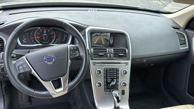2017 Volvo XC60 T5 Dynamic
