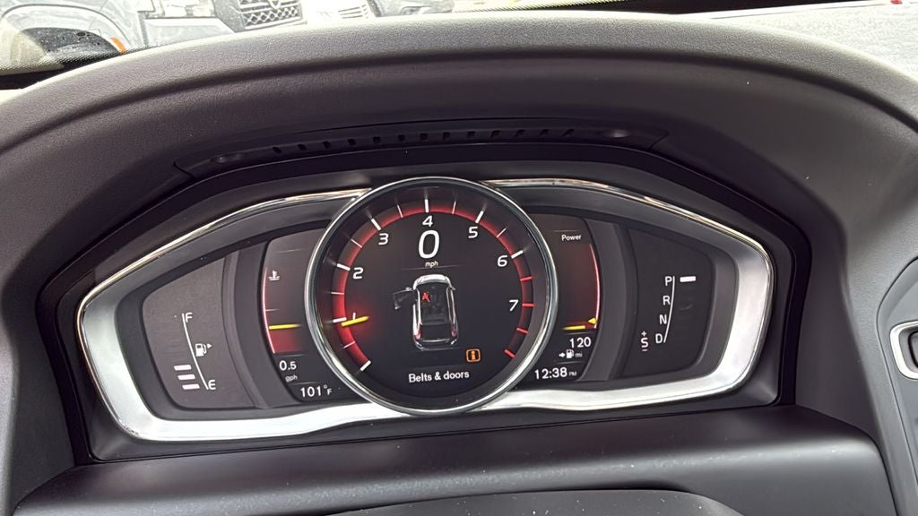 2017 Volvo XC60 T5 Dynamic