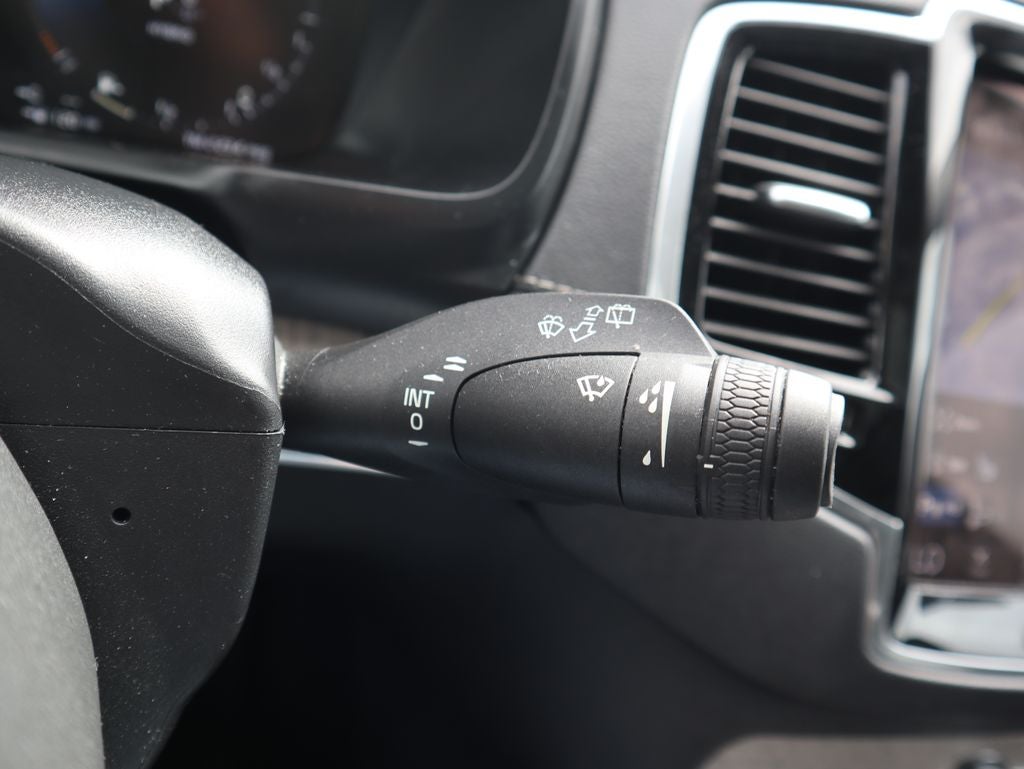 2022 Volvo XC90 Recharge Plug-In Hybrid T8 Inscription 7 Passenger