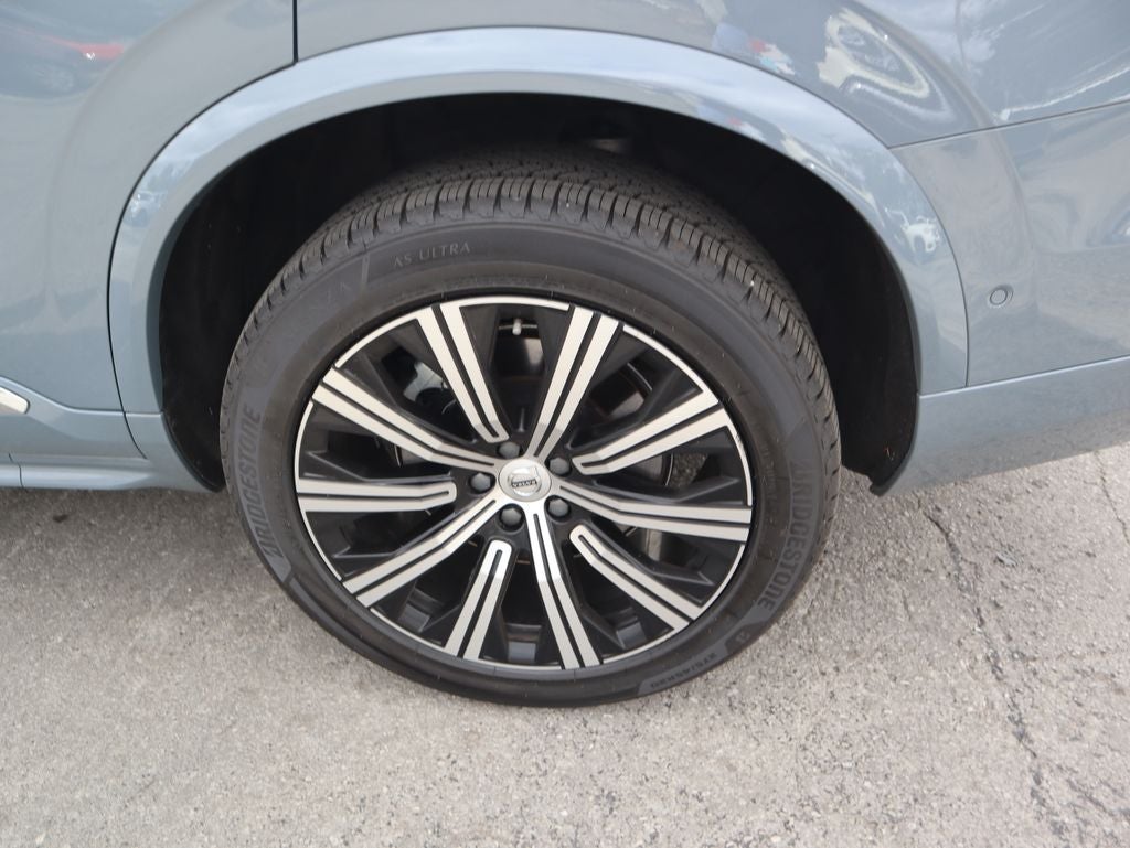 2022 Volvo XC90 Recharge Plug-In Hybrid T8 Inscription 7 Passenger