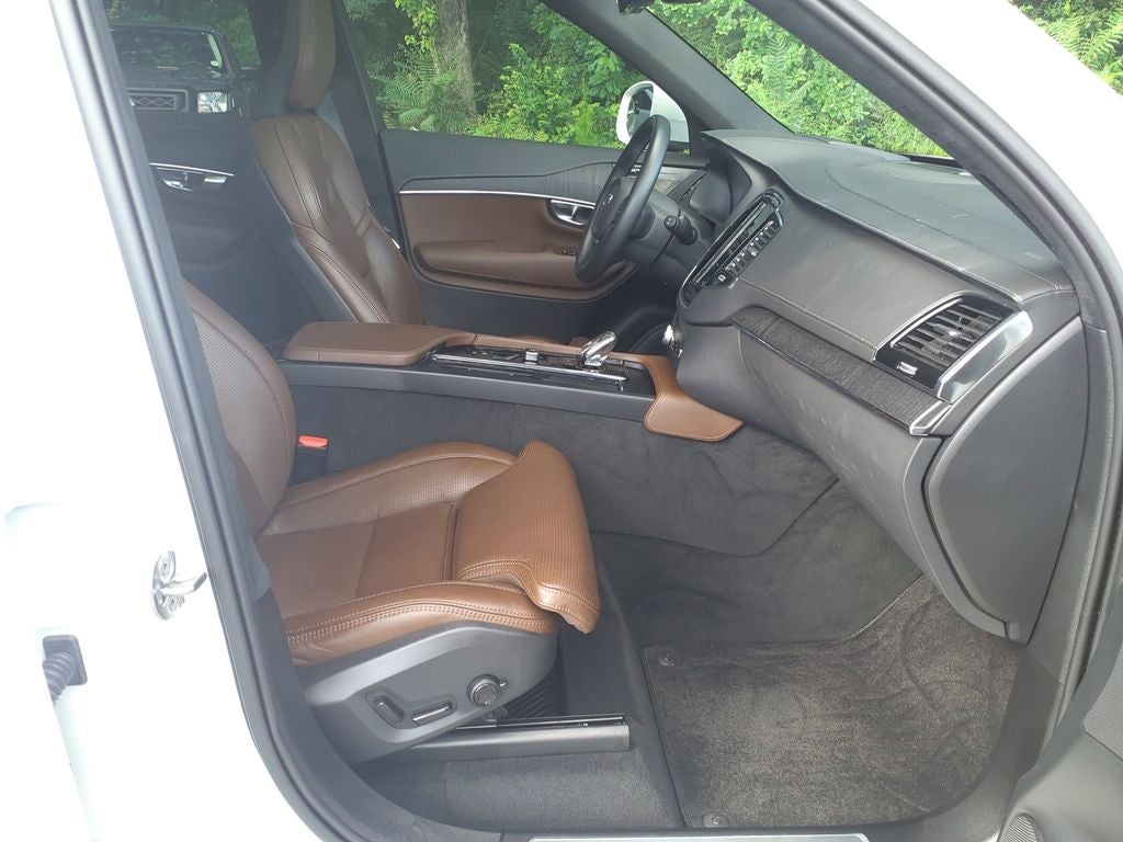2022 Volvo XC90 Recharge Plug-In Hybrid T8 Inscription Extended Range 7P