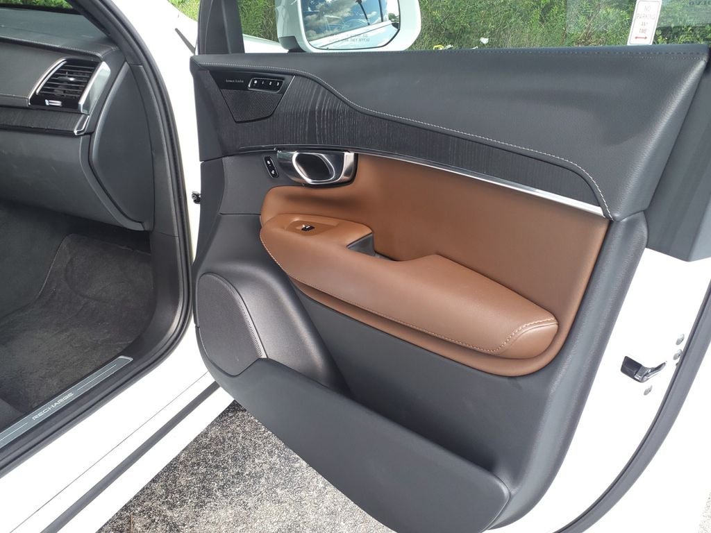 2022 Volvo XC90 Recharge Plug-In Hybrid T8 Inscription Extended Range 7P