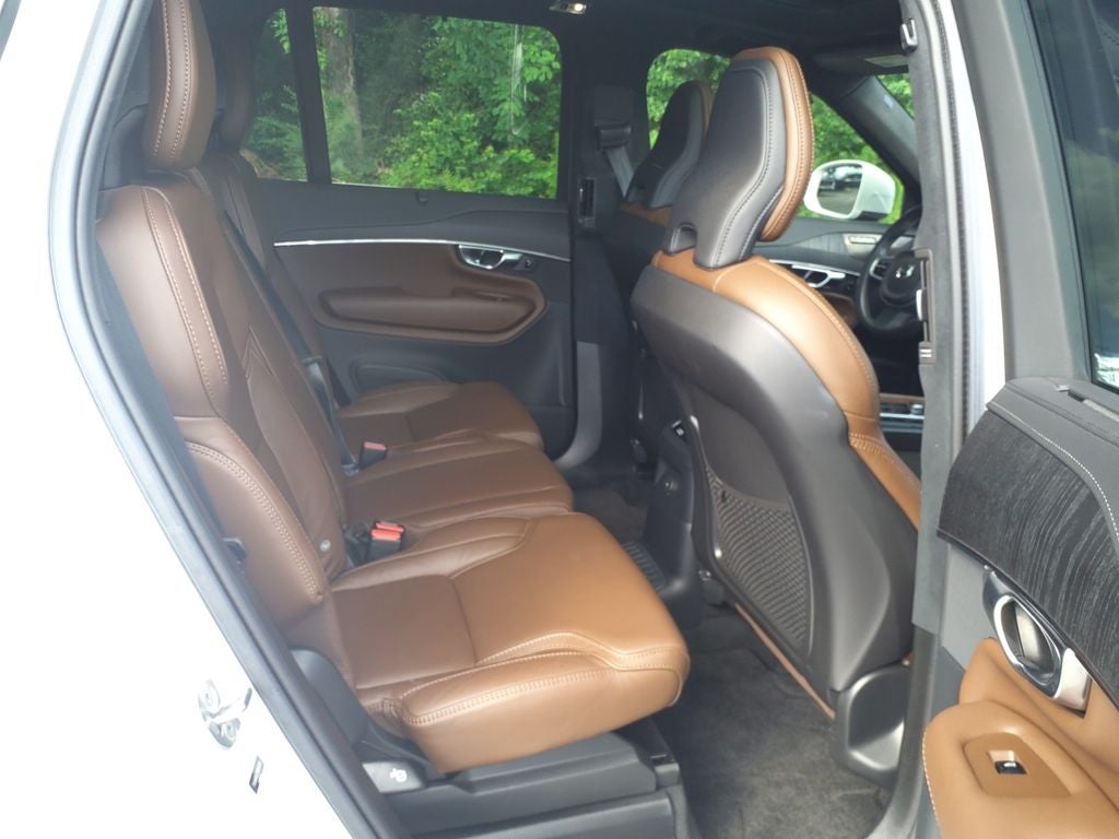 2022 Volvo XC90 Recharge Plug-In Hybrid T8 Inscription Extended Range 7P