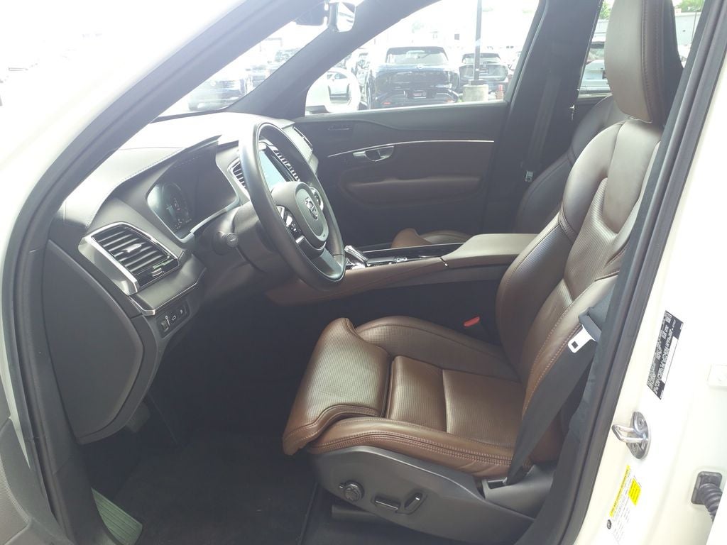 2022 Volvo XC90 Recharge Plug-In Hybrid T8 Inscription Extended Range 7P