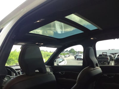 2022 Volvo XC90 Recharge Plug-In Hybrid T8 Inscription Extended Range 7P