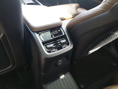 2022 Volvo XC90 Recharge Plug-In Hybrid T8 Inscription Extended Range 7P