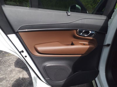 2022 Volvo XC90 Recharge Plug-In Hybrid T8 Inscription Extended Range 7P