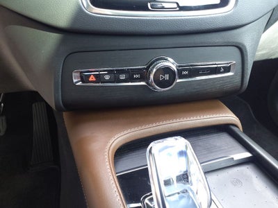 2022 Volvo XC90 Recharge Plug-In Hybrid T8 Inscription Extended Range 7P