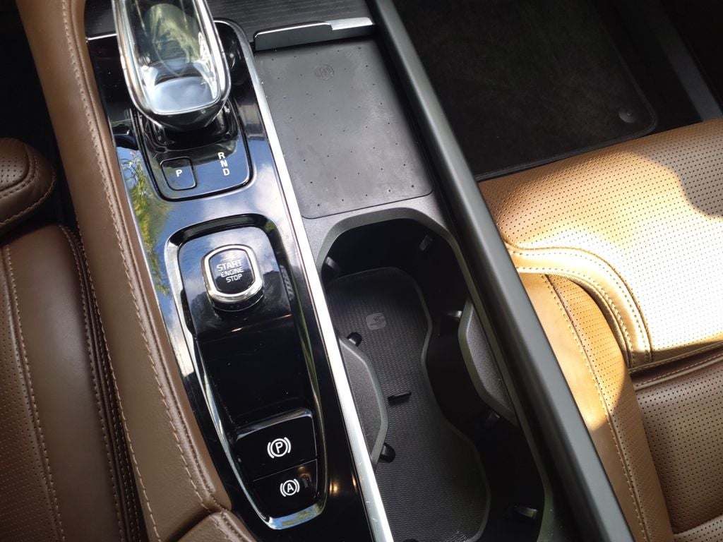 2022 Volvo XC90 Recharge Plug-In Hybrid T8 Inscription Extended Range 7P