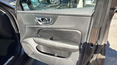 2025 Volvo V60 Cross Country B5 Plus AWD