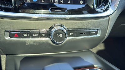 2025 Volvo V60 Cross Country B5 Plus AWD