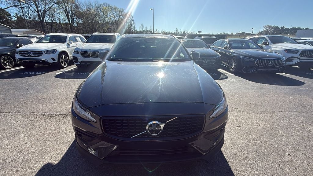 2025 Volvo V60 Cross Country B5 Plus AWD